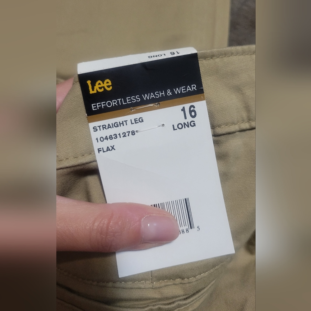 NWT Lee Relaxed Fit Straight Leg pants - Picture 4 of 5